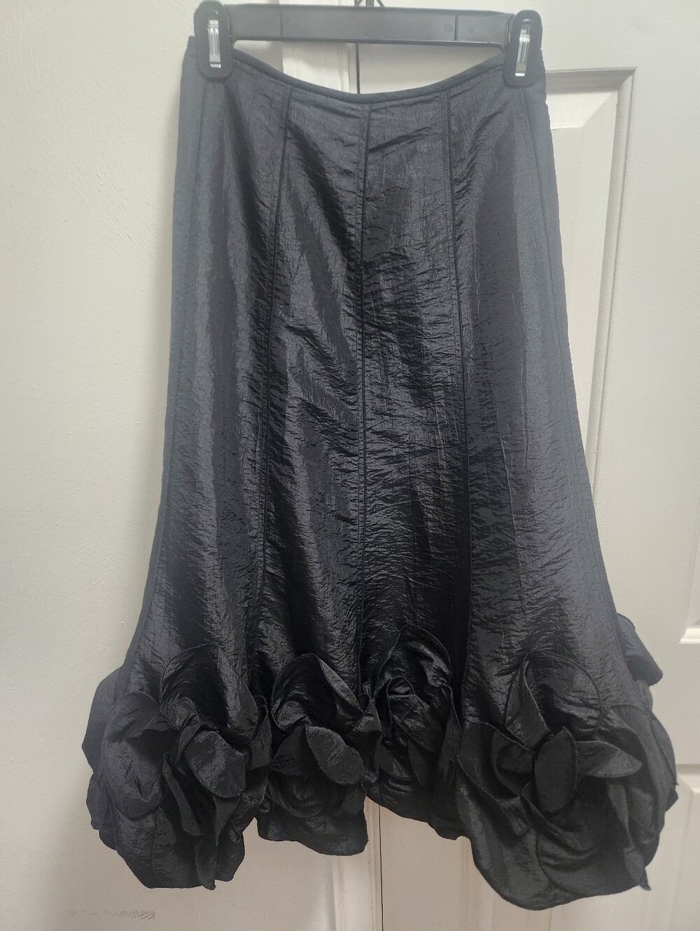 KM Collections Black Floral Hem Midi Skirt - Women Size 14